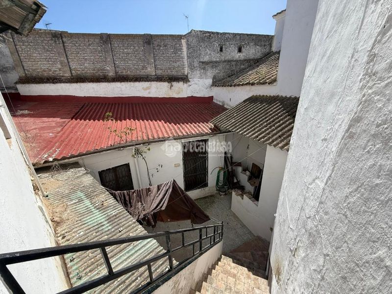 Foto 34296526-d87a-4895-a136-11b83356817e. Casa aparellada a Arahal