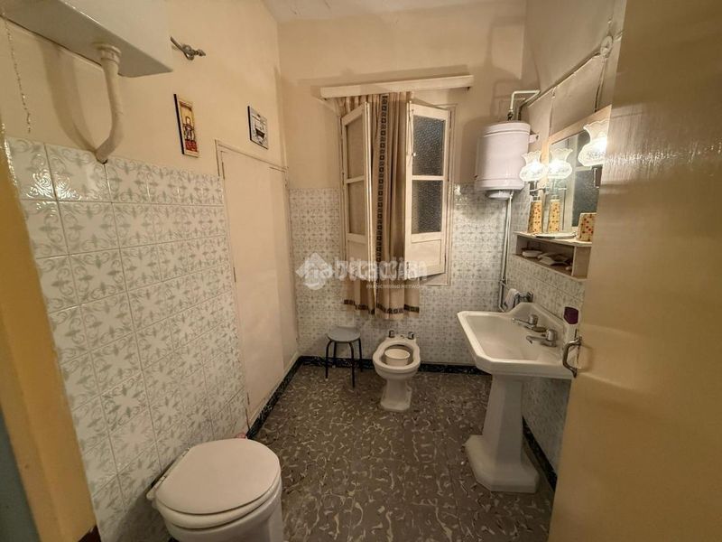 Foto 5ac3129e-b3b2-47f7-b1d5-6a3f02e625eb. Casa aparellada a Arahal