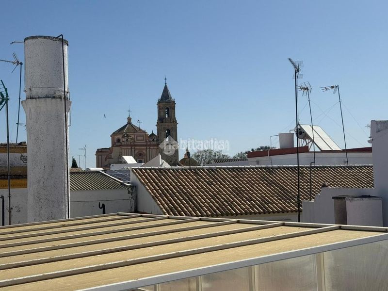 Foto 729f8a11-fee4-4fe2-8b56-fbd216aecf49. Casa aparellada a Arahal