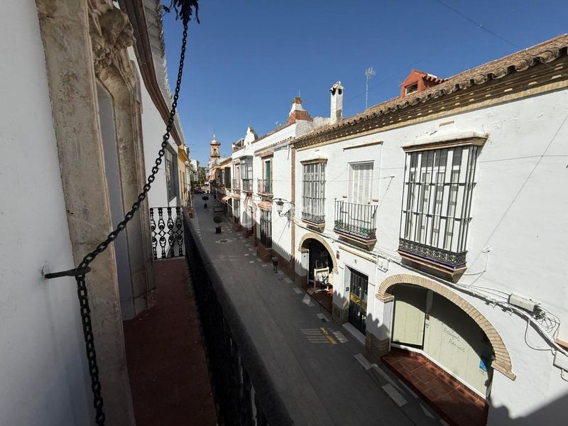 Foto bed169e7-b129-4ac1-b3fc-213b360fdb05. Casa aparellada a Arahal