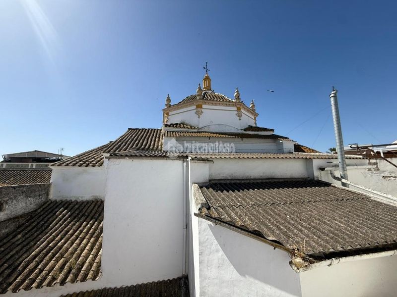 Foto c666dd56-fbb1-4405-b088-449ab6dbb90c. Casa aparellada a Arahal