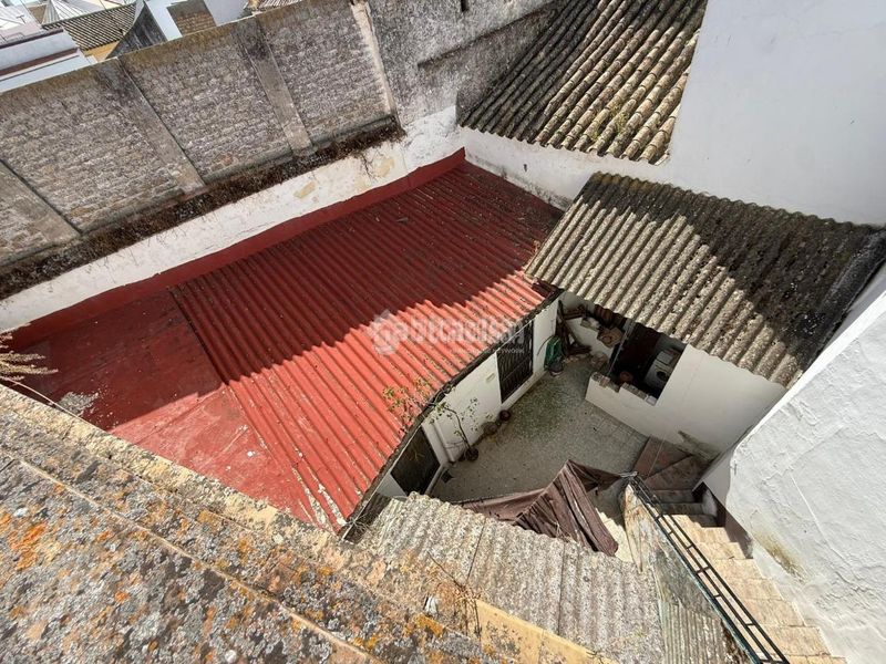 Foto cbc95f8a-7596-45d5-afed-c03abaf30989. Casa aparellada a Arahal