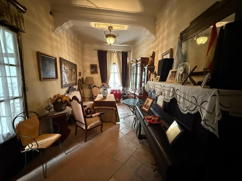 Foto d6986828-2d1b-40fb-aaa0-6811c6c1bc64. Casa aparellada a Arahal