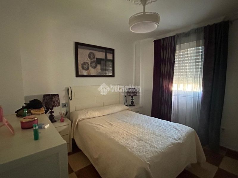 Foto 899a8e07-f419-4740-bb27-e0ca4afee176. Pis amb calefacció aparcament a Arahal