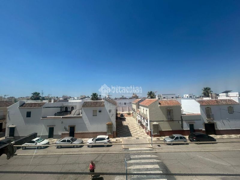 Foto f300f248-e67c-48f3-9441-89943b5c507a. Pis amb calefacció aparcament a Arahal