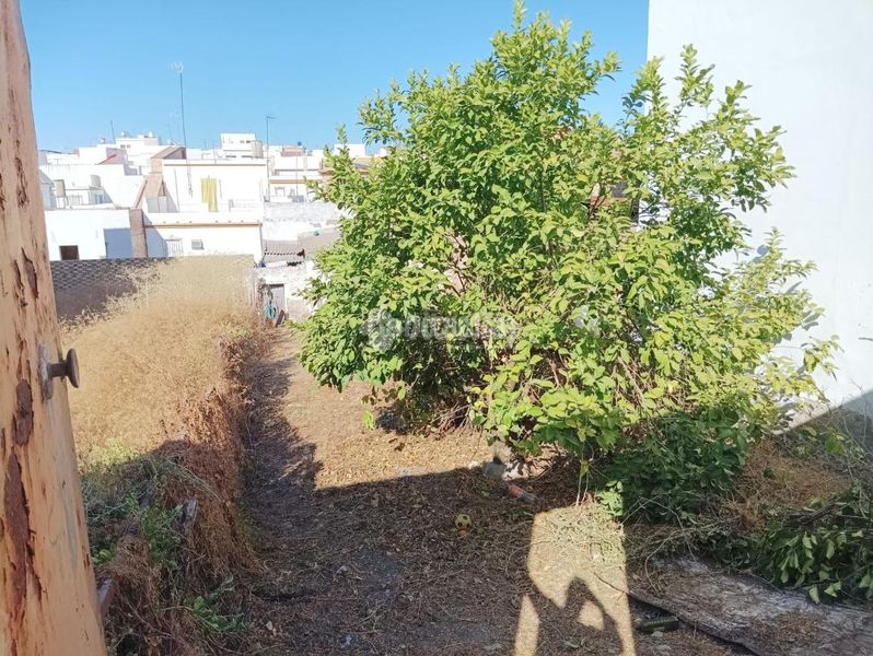 Foto 5f4bc3c0-da1a-48e2-ab93-9fcb46552439. Terreny residencial a Arahal