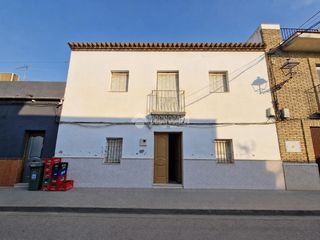 Maison  C. reina sofia. Casa en venta en la lantejuela