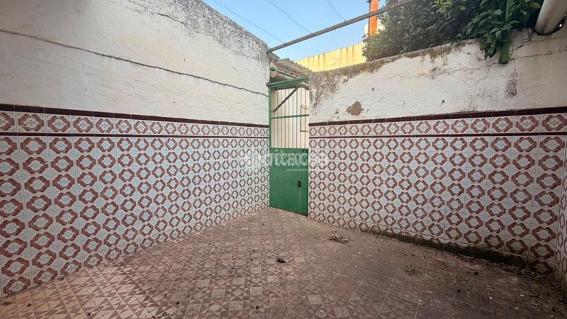 Foto a4e4f558-ae4e-47bd-9c79-38d93a31b15f. Casa a Lantejuela (La)
