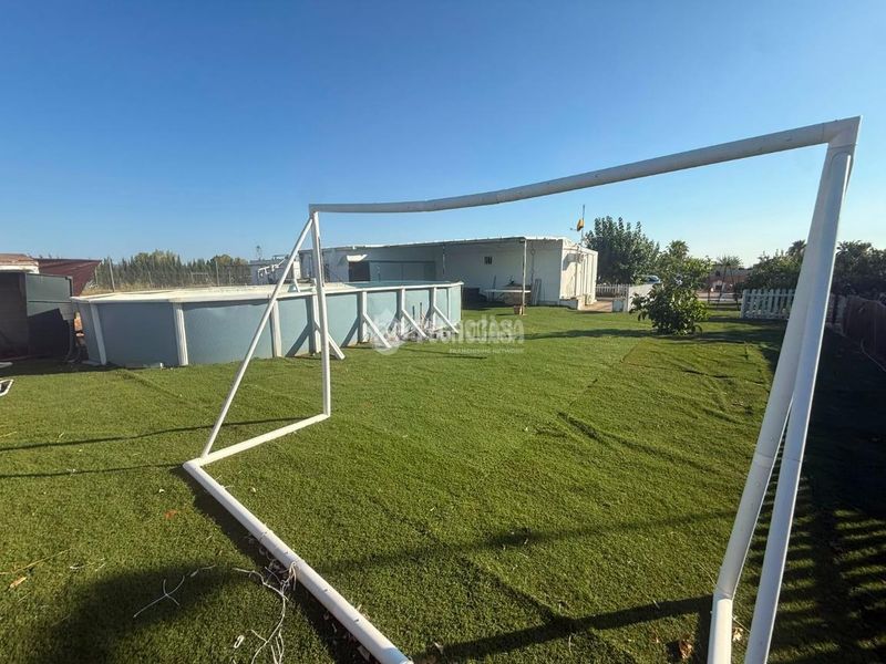 Foto 3d7cced5-f2e5-459c-bedf-268bf25ffd29. Masia a Arahal