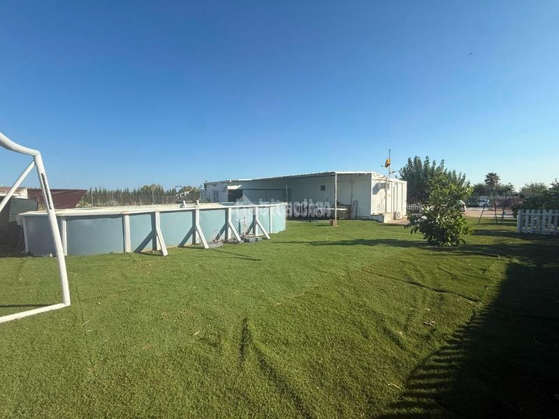 Foto dcbbcf12-4869-429f-b122-0951ee4e31dd. Masia a Arahal