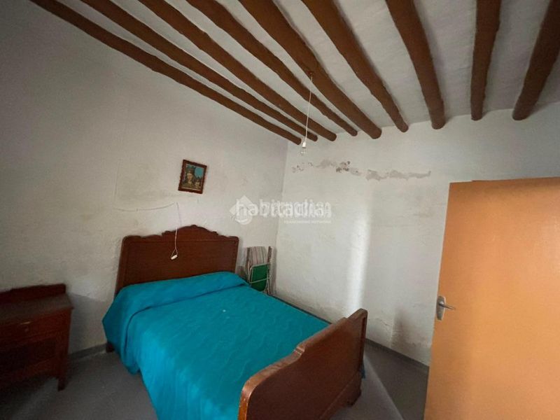 Foto 50023a53-bedf-436a-9aff-a8d44d364d57. Casa aparellada a Osuna