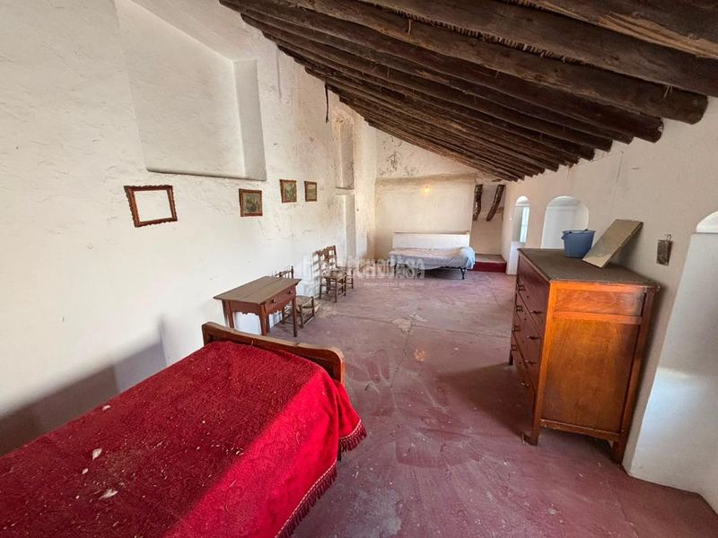Foto 5e05855f-ce12-482c-ac3b-991bfdb69e67. Casa aparellada a Osuna
