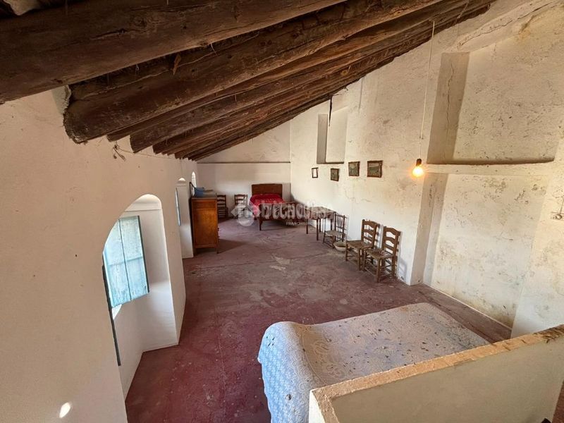 Foto 61f997e3-b24d-4a9c-88be-7e3d0e064854. Casa aparellada a Osuna