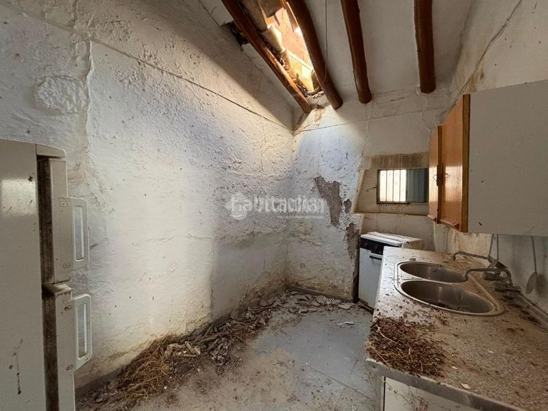 Foto 9a09e5a9-17ef-4116-9ae9-e041f6f70872. Casa aparellada a Osuna