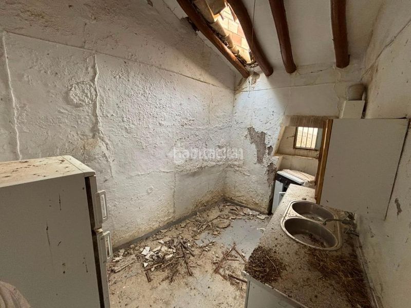 Foto a13a9802-fb04-4d61-9fe3-3da340e8e69f. Casa aparellada a Osuna