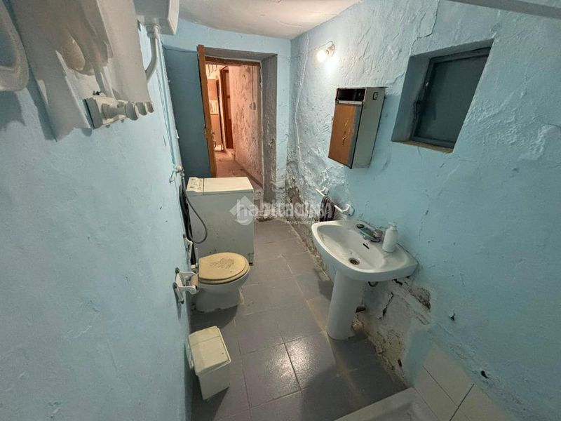 Foto b9e94023-24b0-4bde-be23-38d8f23c5913. Casa aparellada a Osuna