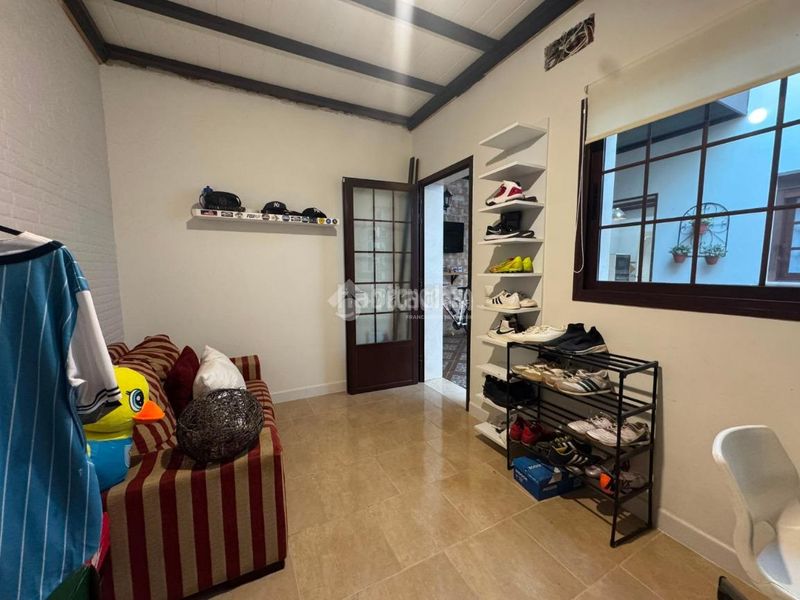 Foto 13767968-2925-4141-a1e6-12c45adc9d22. Towny house with parking in Osuna