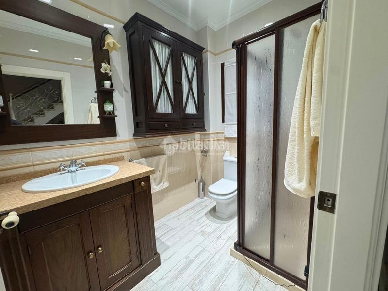 Foto 657b755b-ce88-408d-aa7e-435951056813. Towny house with parking in Osuna