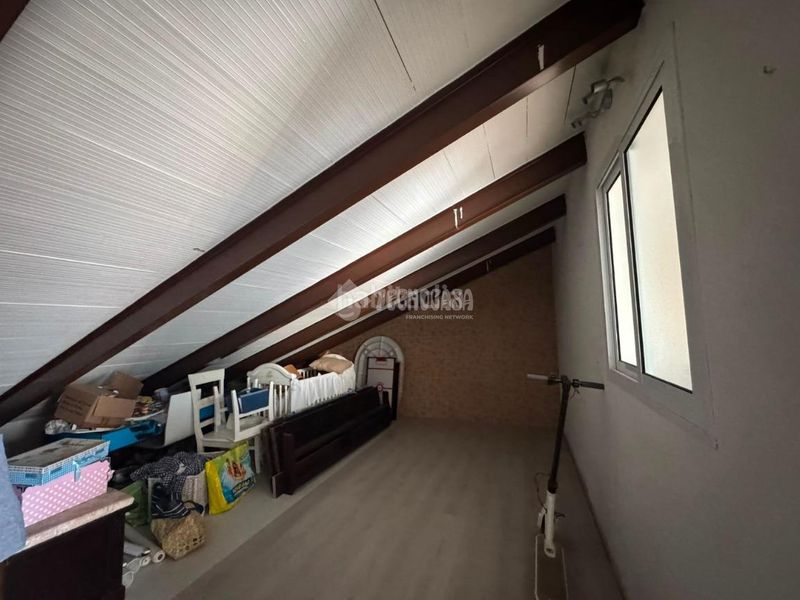 Foto ac7d4640-ab87-4fd2-b495-7f94bb30169e. Towny house with parking in Osuna
