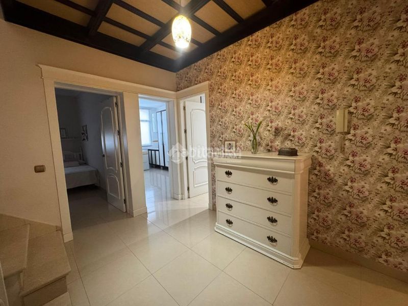 Foto be735a12-7b05-42e2-a4e8-0ecbc9b025bb. Towny house with parking in Osuna