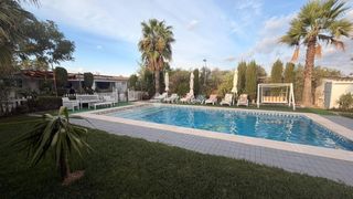 Casale  La chaparrilla. Casa rural en venta en la lantejuela