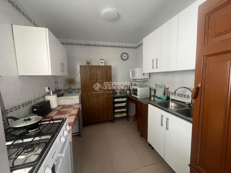 Foto 11ee0470-7a14-4b1f-b9d4-69e07bc5536d. Casa amb aparcament a Osuna