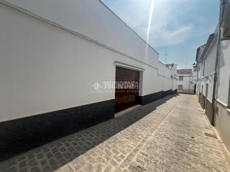 Foto 4f179d4a-ab20-424d-a99d-c9a5e551623a. Casa amb aparcament a Osuna