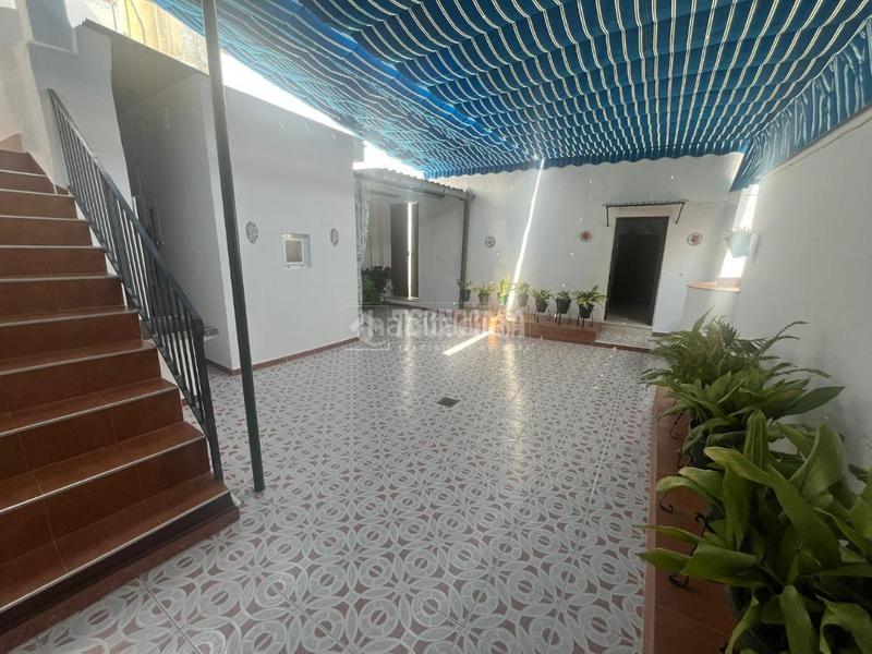 Foto b0e42755-9e24-4d86-93a8-8c6bfa9e4626. Casa amb aparcament a Osuna