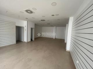 Local Comercial  C. carrera. Local comercial en venta en osuna