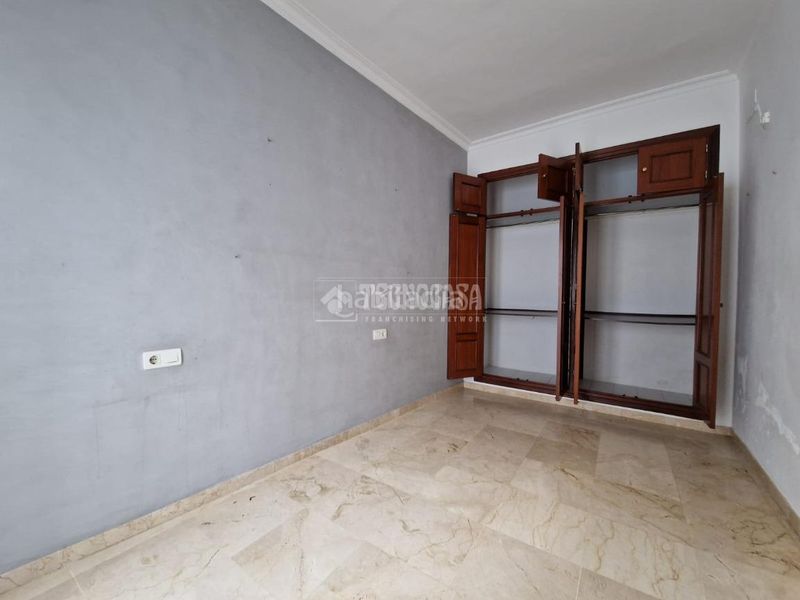 Foto 40f81459-5f47-4ff6-9745-36b5f4319025. Casa amb calefacció a Lantejuela (La)