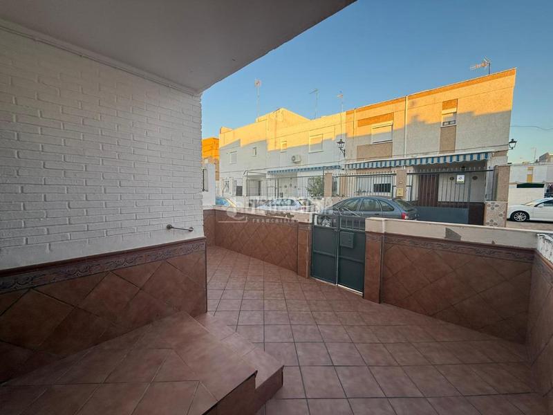 Foto b9f8e6ce-657e-4d2f-a836-35144af79f4f. Casa a Osuna