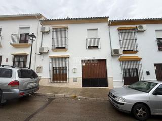 Casa aparellada  C. rector lopez aparicio. Casa en venta en osuna