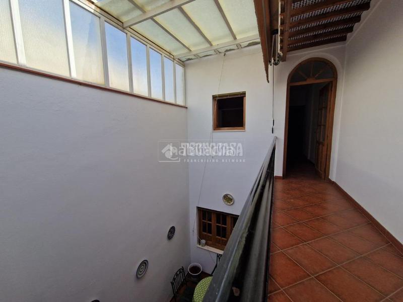 Foto 030f1403-cb22-4085-96fd-610f00f1fb60. Maison jumelée dans Osuna
