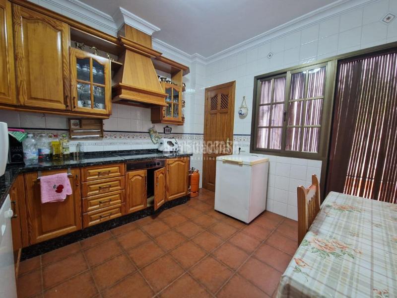 Foto 1db46d16-f4a4-4883-af0f-ecaebed3e53e. Maison jumelée dans Osuna