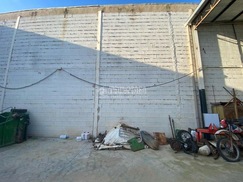 Foto df715a0e-079b-48fc-ac9d-92336c345d71. Area edificabile industriale in Osuna