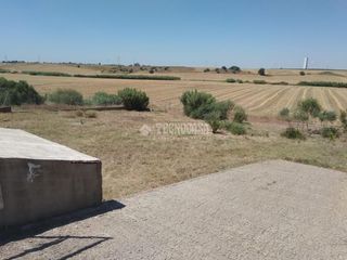 Terreny residencial a Sanlúcar la Mayor. Terrenos en venta en sanlúcar la mayor