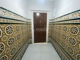 Casa bifamiliare in Sanlúcar la Mayor. Casa en venta en sanlúcar la mayor