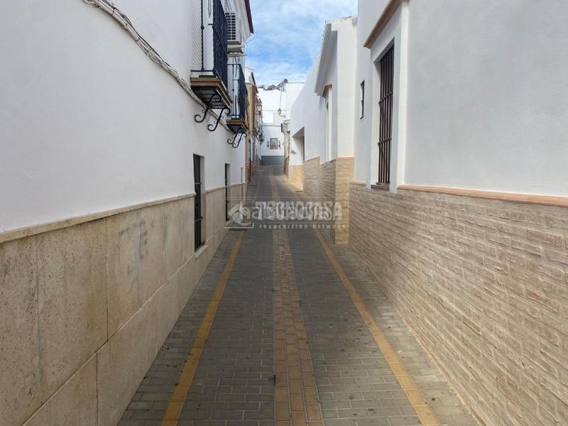 Foto a3c3aadc-188e-41e2-994e-11c872c49f39. Wohngrundstück in Sanlúcar la Mayor