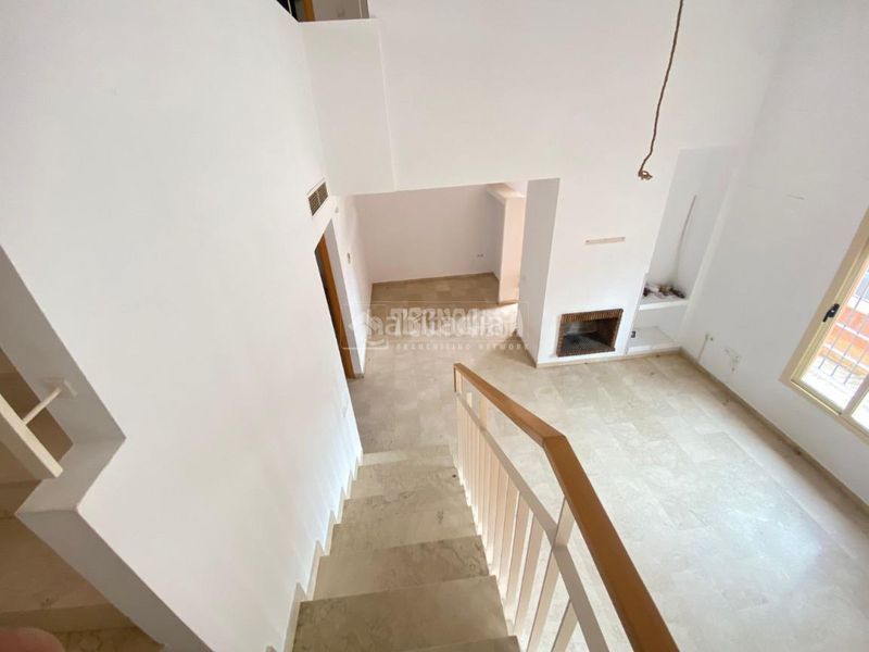 Foto 68d5c409-345c-4890-9edd-47d0aa0d0e4c. Casa pareada casa en venta en Sanlúcar la Mayor