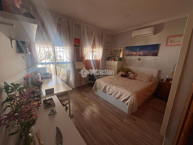 Foto c49f1b24-052e-47bd-a9b0-160d63e5370d. Casa a Espartinas pueblo Espartinas