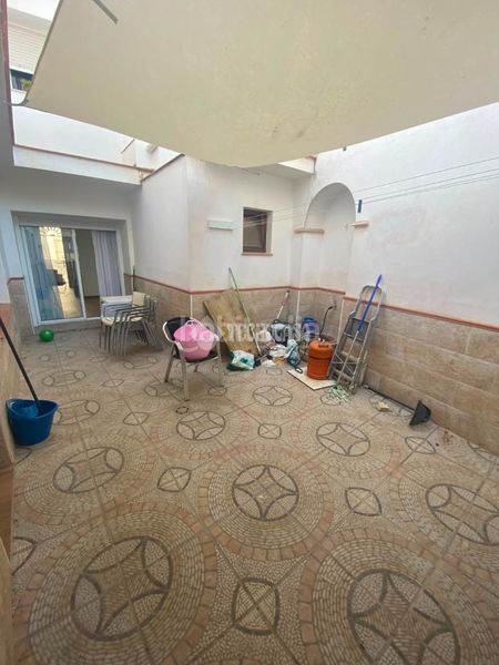 Foto f89c02aa-dae4-44bb-8aa9-5e78a5e34c86. Doppelhaus in Sanlúcar la Mayor