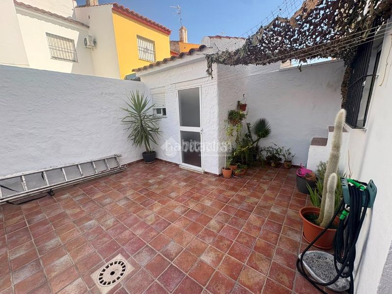Foto 3b5142e0-03ff-4ae1-a062-e0b106697257. Casa aparellada a Umbrete