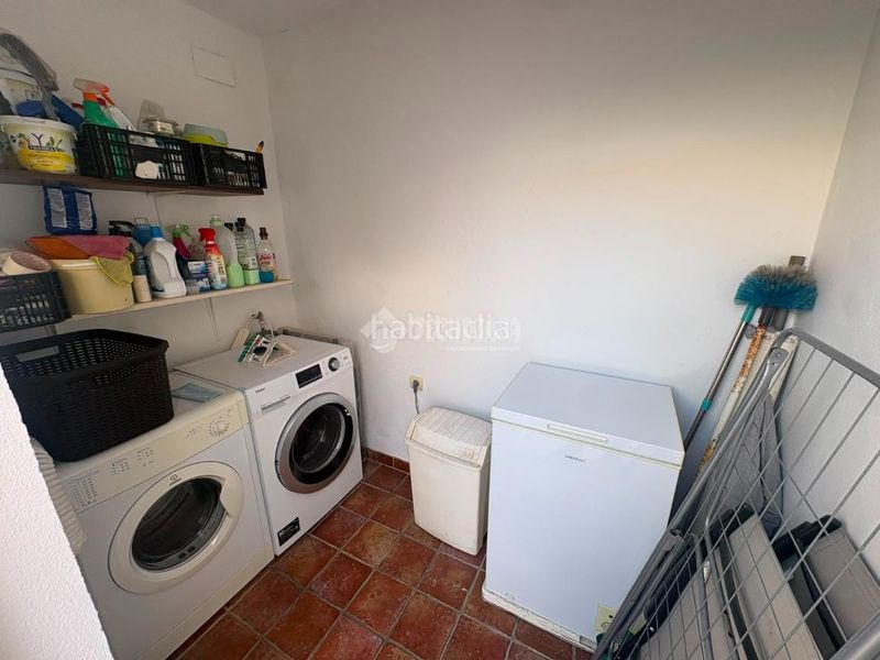 Foto 43ae8c34-865a-4927-94e2-9efa52589a55. Casa aparellada a Umbrete