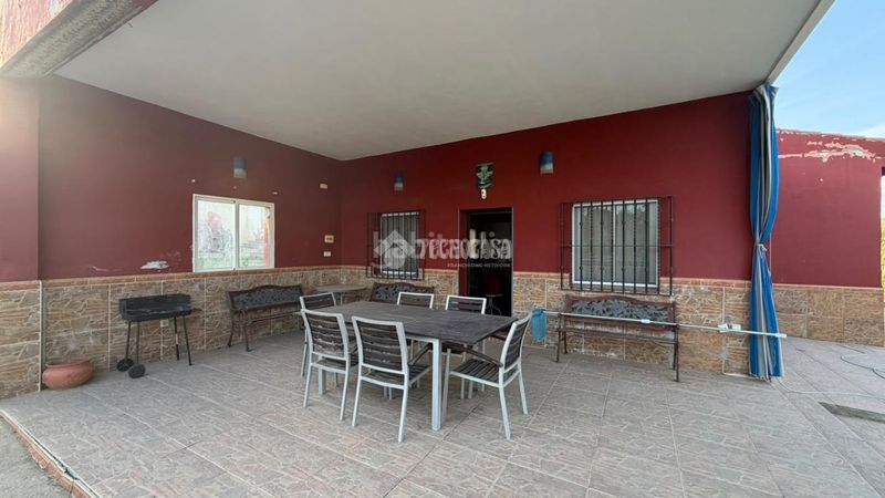 Foto 31c61702-b09f-4341-a65a-243f40f9a3ee. Casa  en venta en Sanlúcar la Mayor