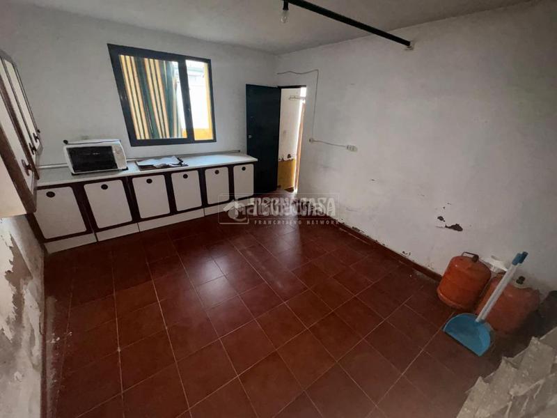 Foto dabcbc21-9b0d-4798-ae3a-5bc1e86b8b7c. Casa pareada casa en venta en Olivares