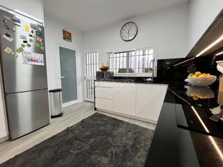 Casa aparellada a Sanlúcar la Mayor. Casa en venta en sanlúcar la mayor