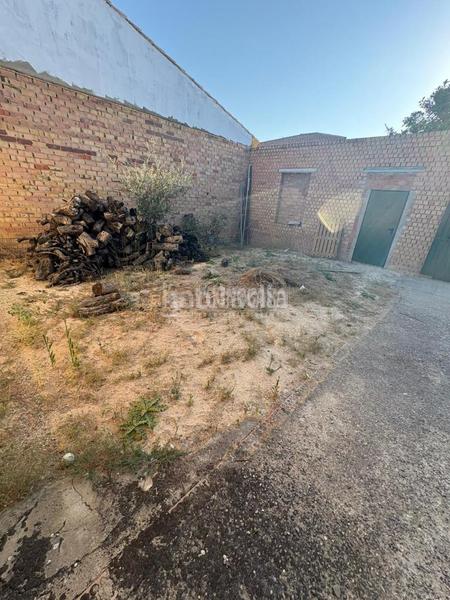 Foto 1c48576f-e908-4ac5-b41d-b5fd0517dd3d. Casa pareada casa en venta en Albaida del Aljarafe