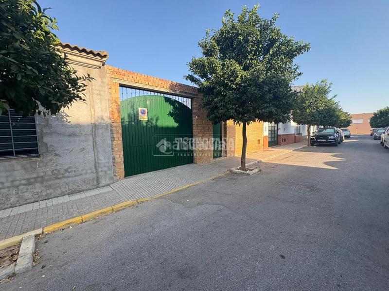 Foto 22081b96-28ae-4eb5-817a-d596a7c137eb. Casa pareada casa en venta en Albaida del Aljarafe