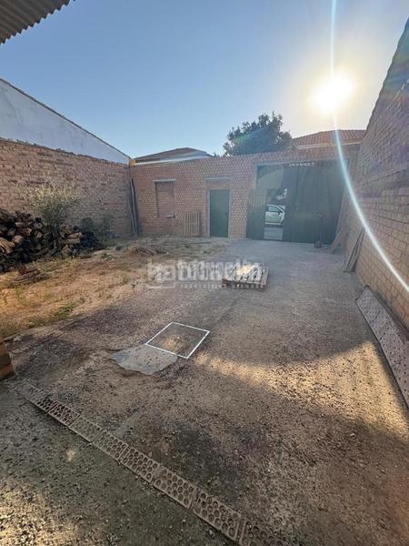 Foto 2bbd7a7d-2954-41e6-aa90-95b80d9250ef. Casa pareada casa en venta en Albaida del Aljarafe