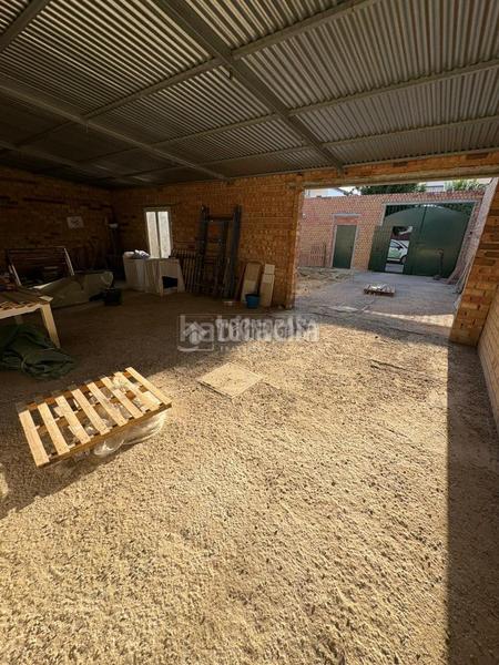 Foto d39e2605-f748-482a-b8ae-43e460233cbb. Casa pareada casa en venta en Albaida del Aljarafe